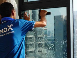 Hình ảnh thi công thực tế phim cách nhiệt B15
